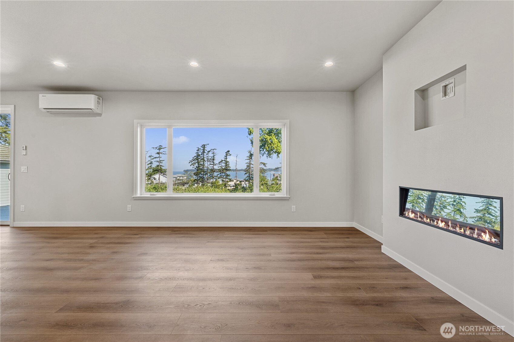 4966 Highland Drive Property Photo 10