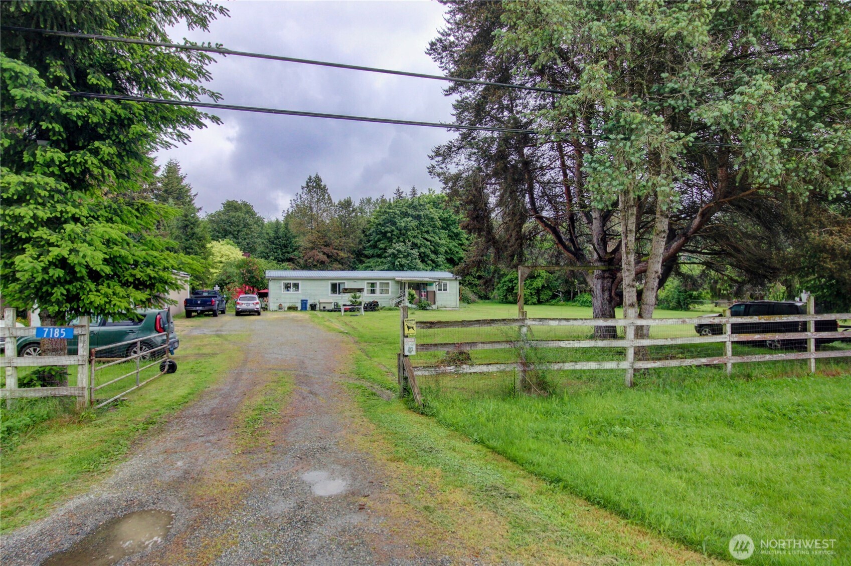 7185 Old Hwy 99 N Road Property Photo 3