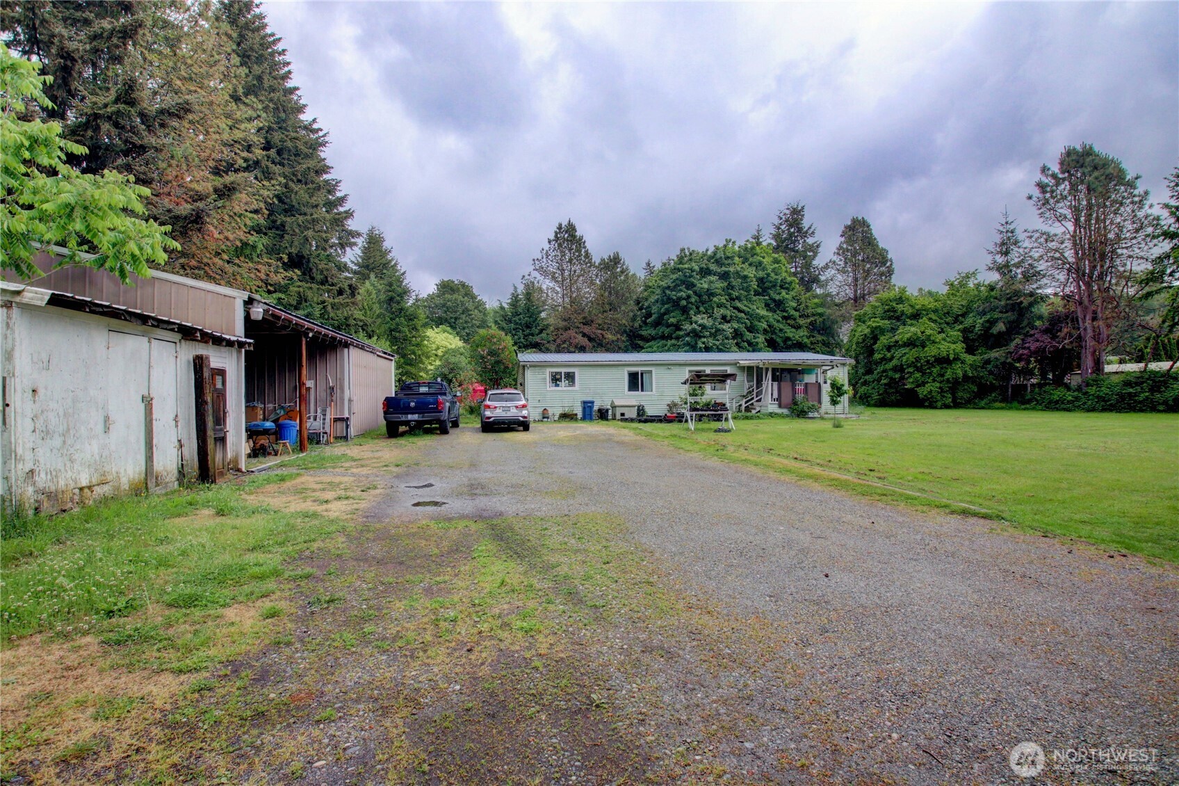 7185 Old Hwy 99 N Road Property Photo 6