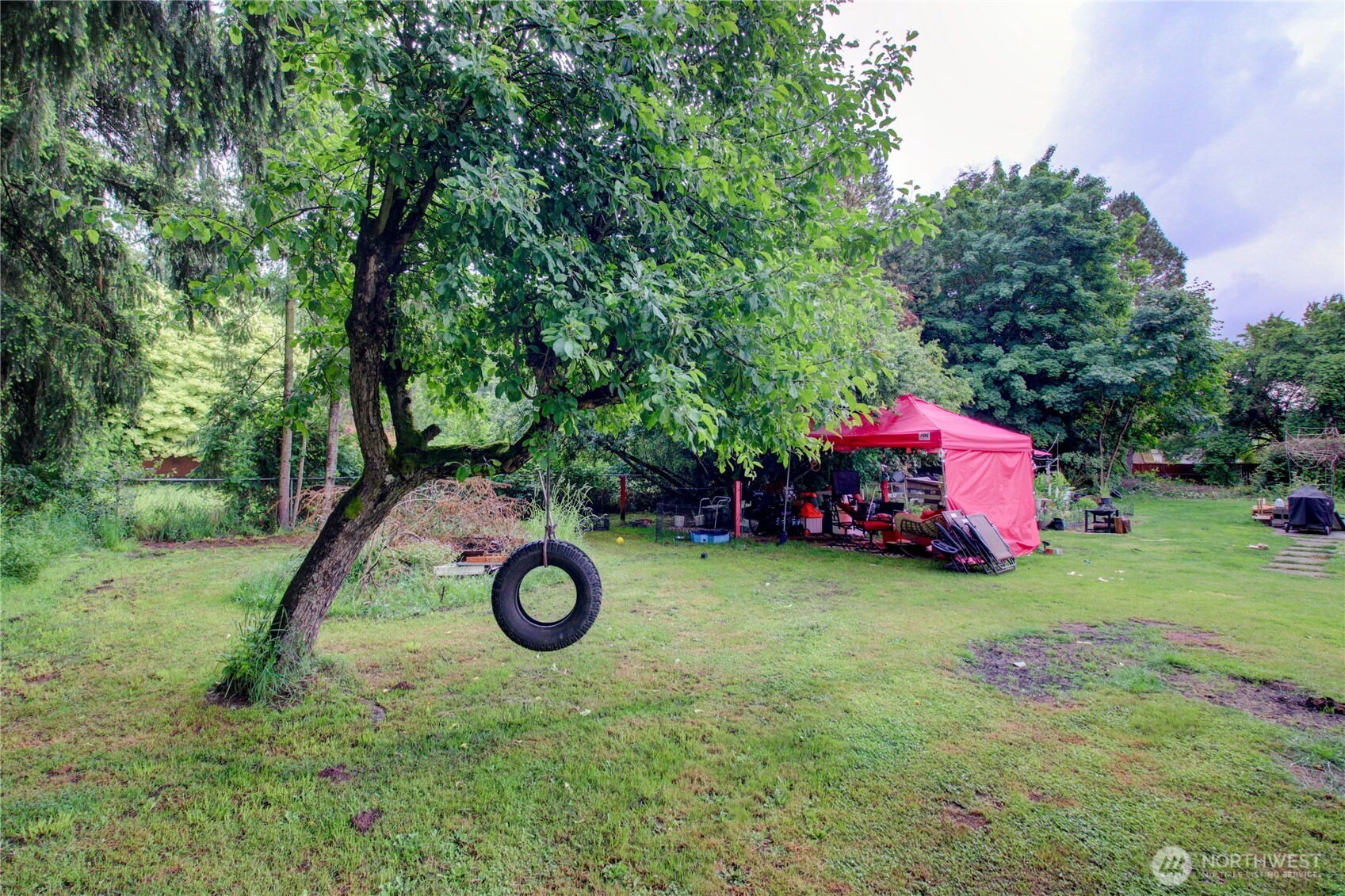 7185 Old Hwy 99 N Road Property Photo 16