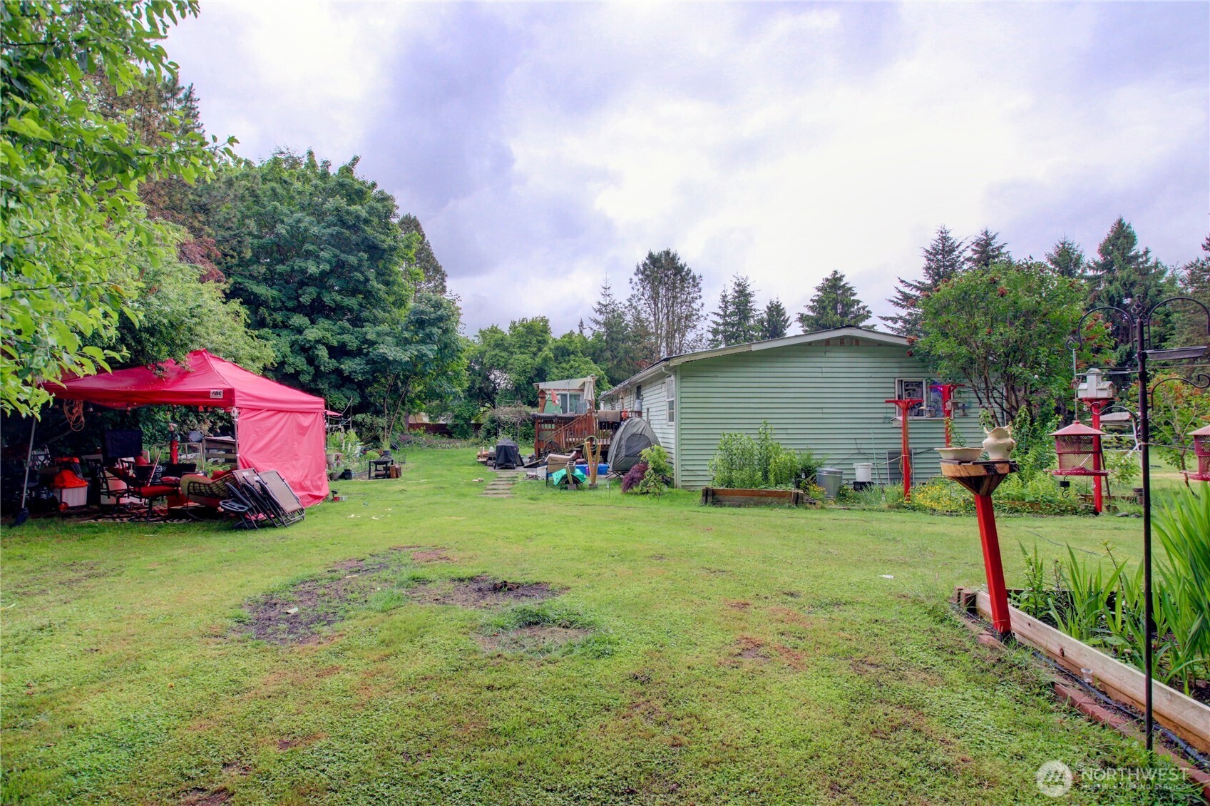 7185 Old Hwy 99 N Road Property Photo 17