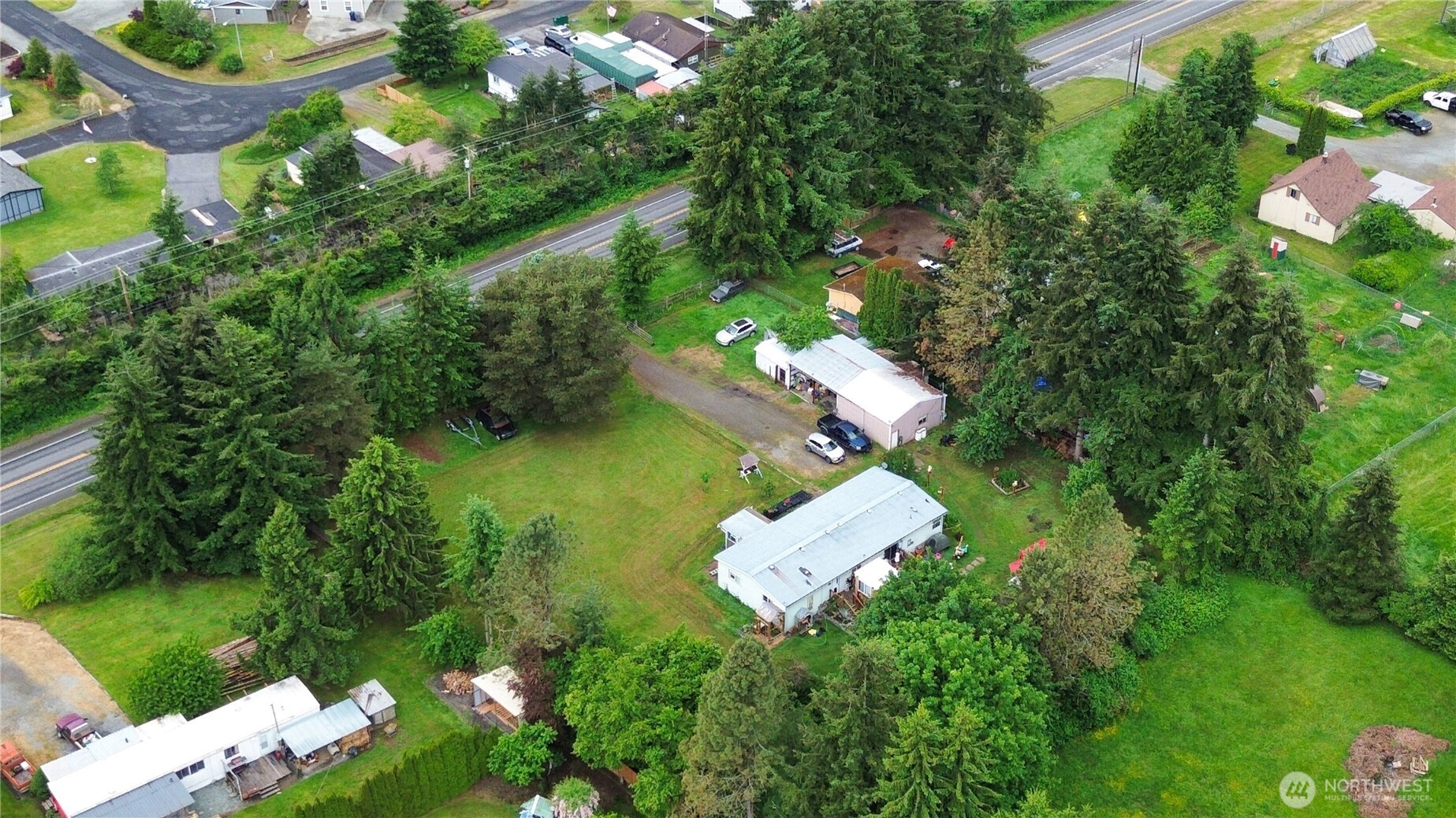 7185 Old Hwy 99 N Road Property Photo 21