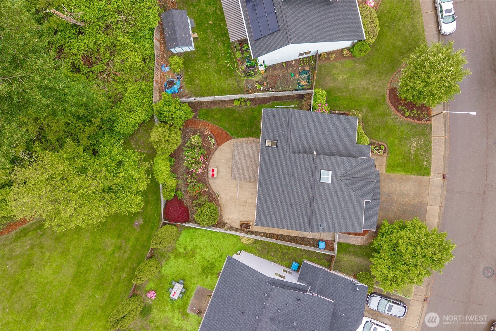 16910 132nd Avenue Property Photo 4