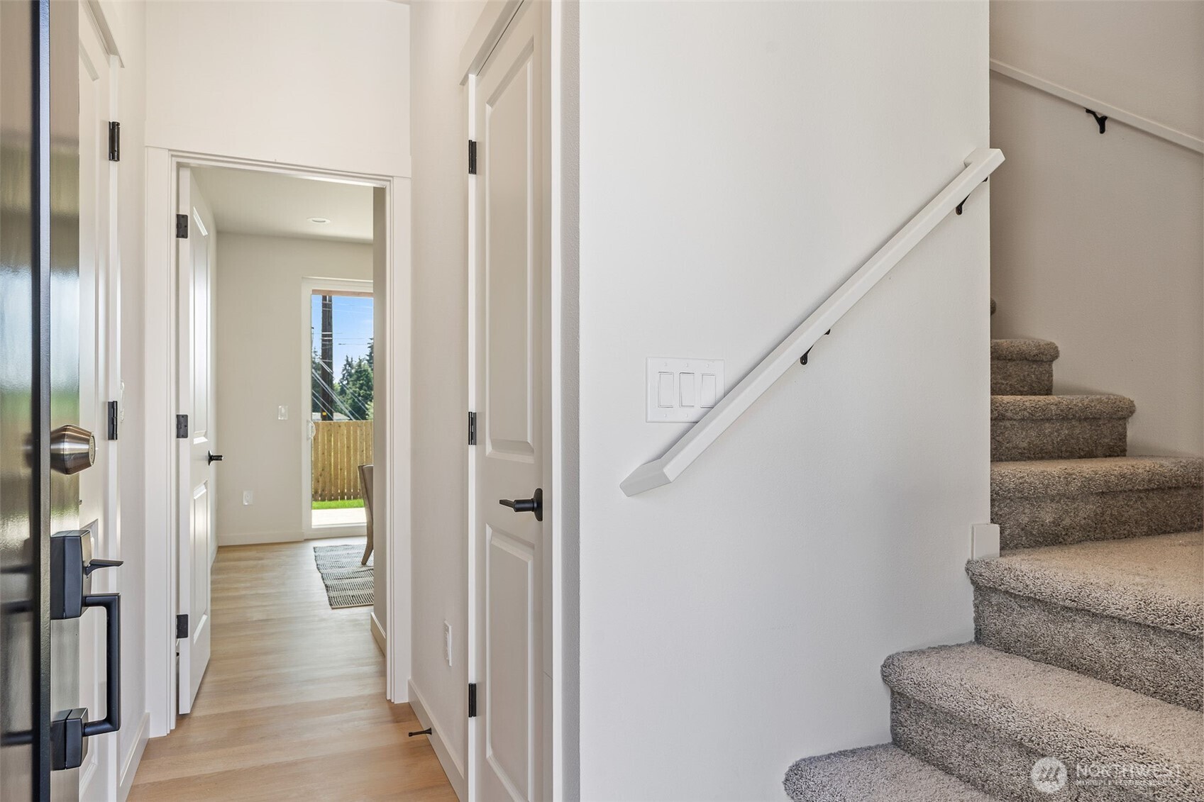 2312 75th Street B Property Photo 6