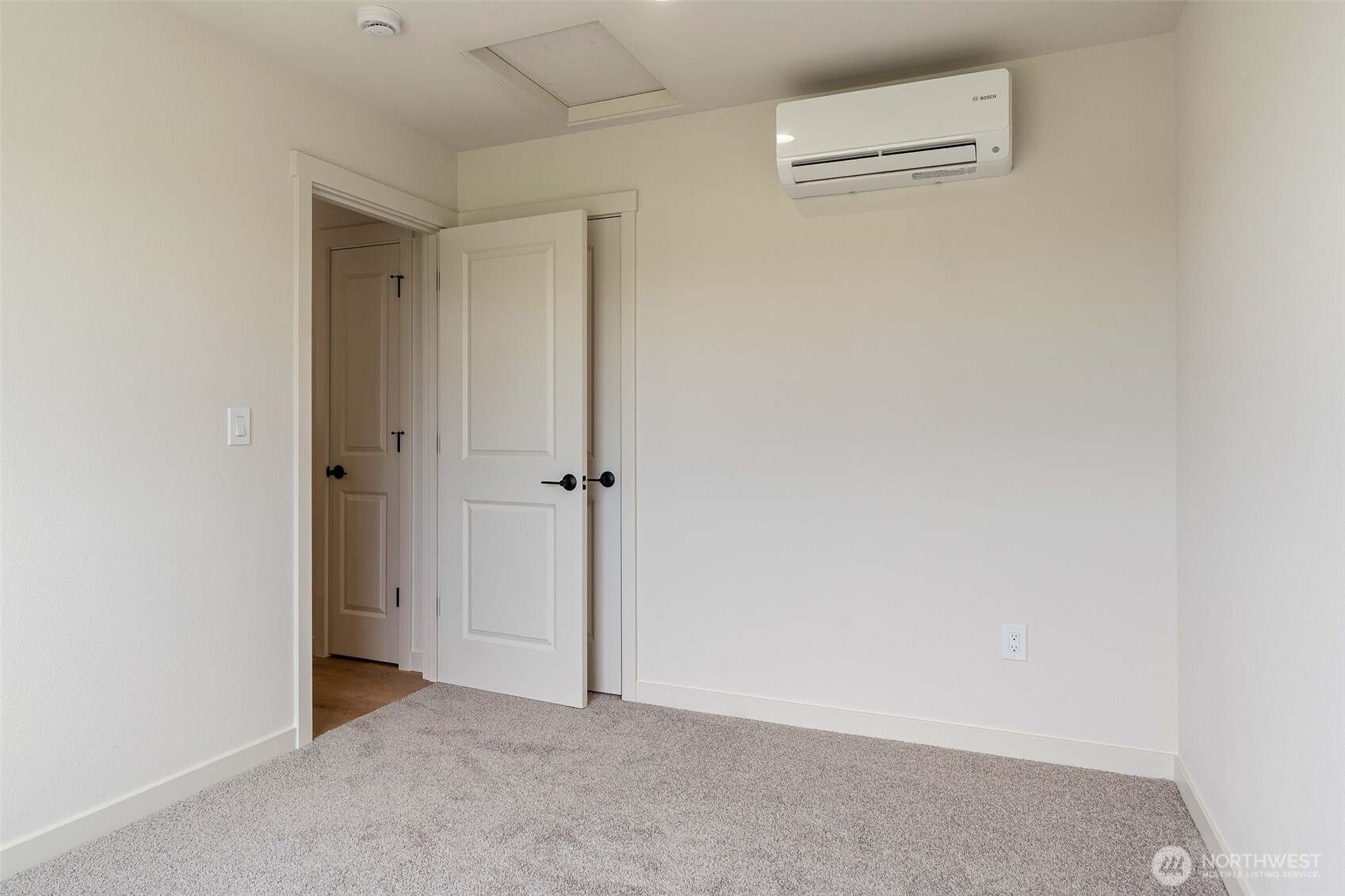 2312 75th Street B Property Photo 18