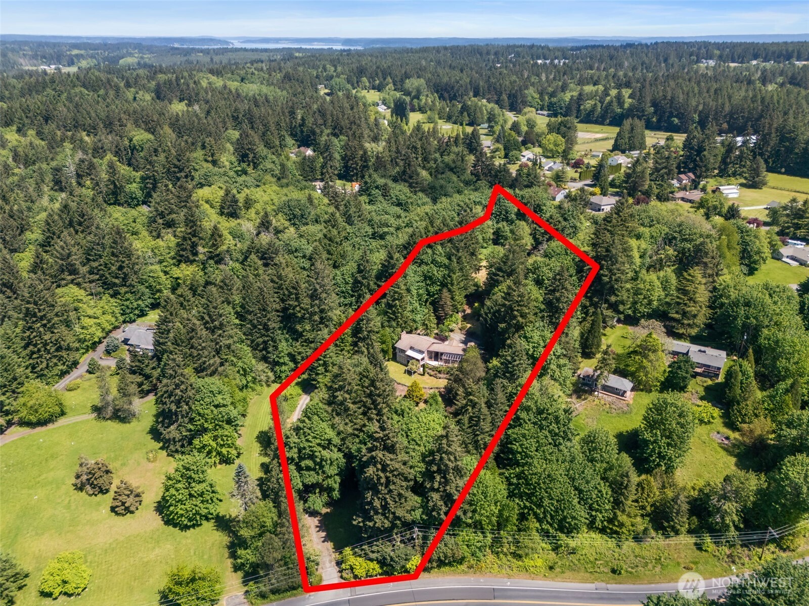 5420 Hawks Prairie Road Property Photo 4