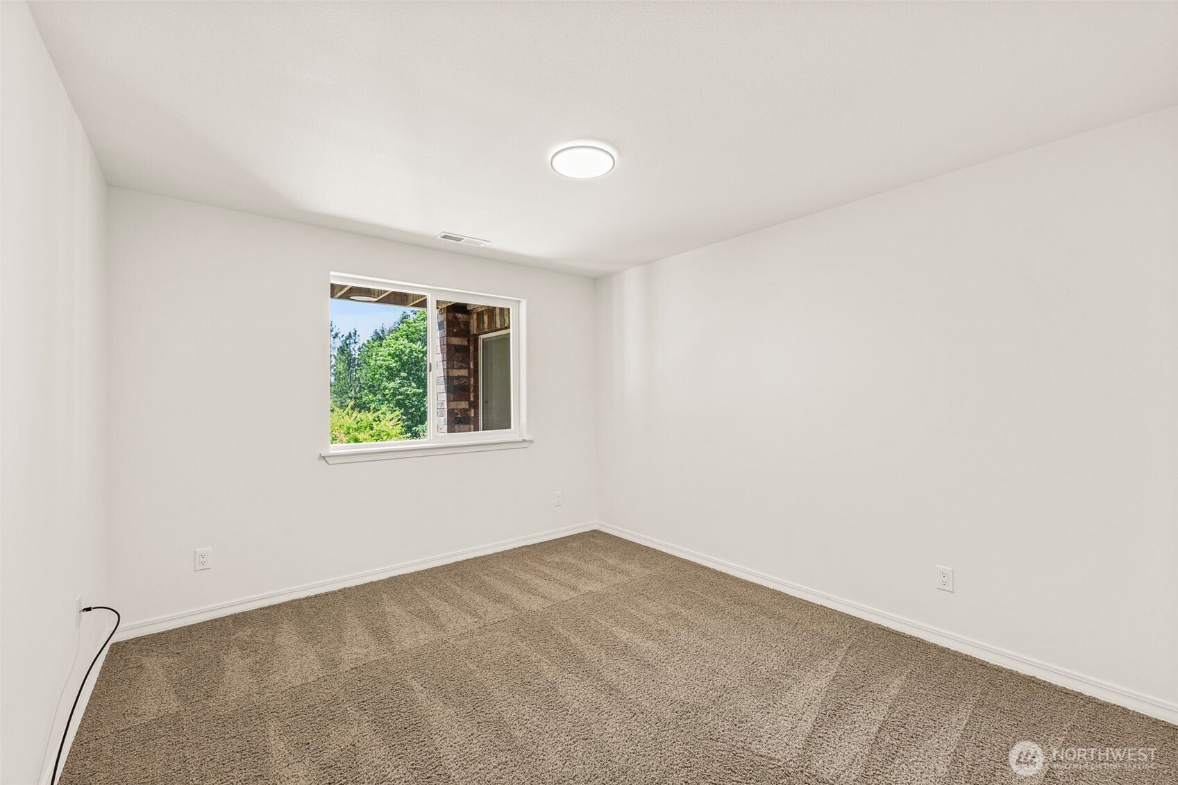 5420 Hawks Prairie Road Property Photo 28