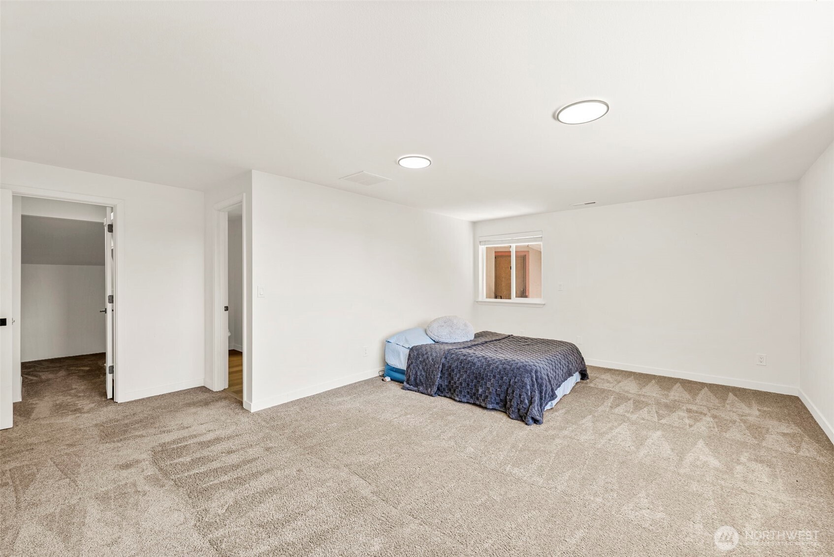 5420 Hawks Prairie Road Property Photo 31