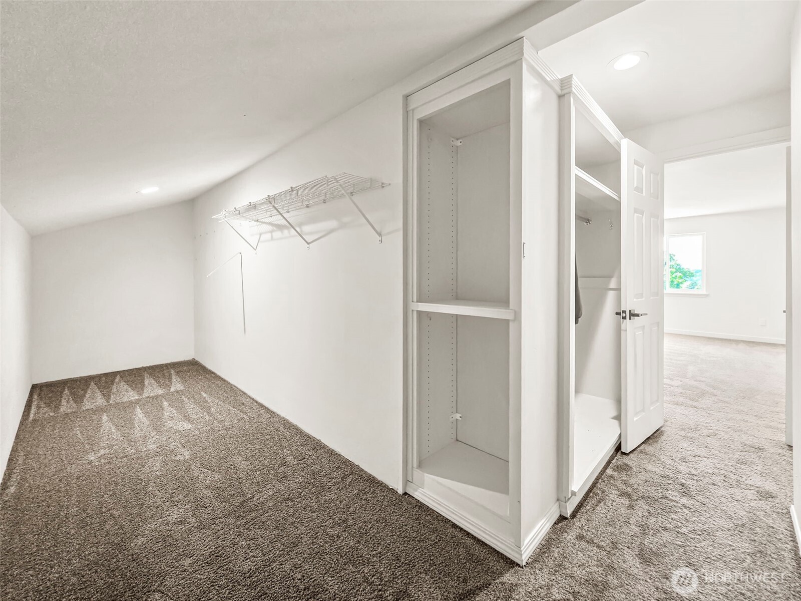 5420 Hawks Prairie Road Property Photo 33