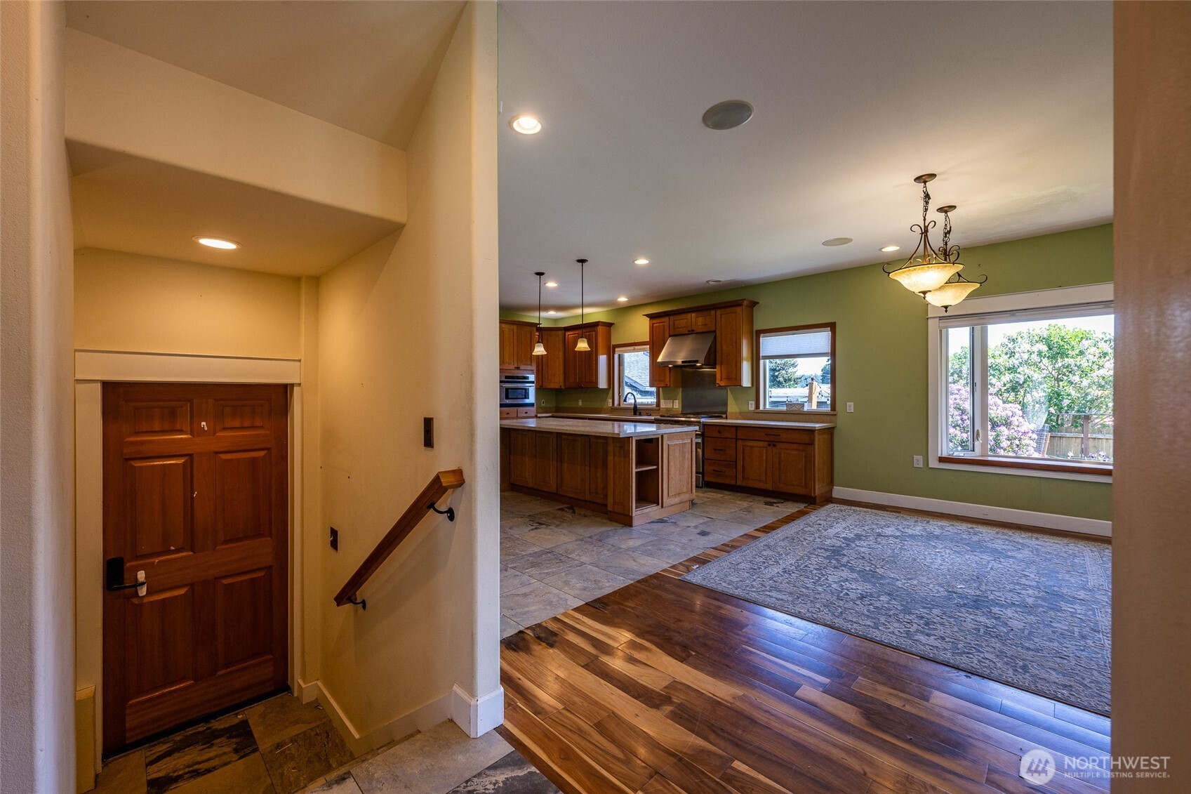 1411 K Avenue Property Photo 6