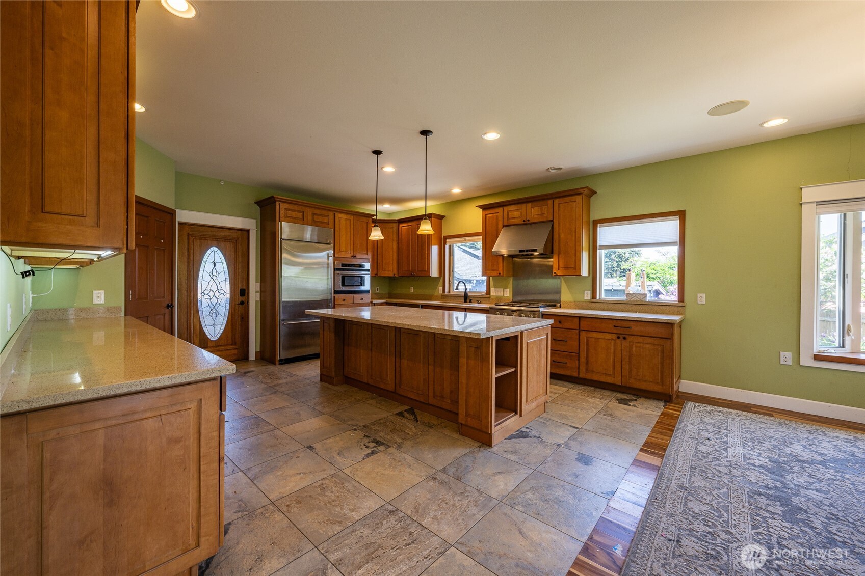 1411 K Avenue Property Photo 11