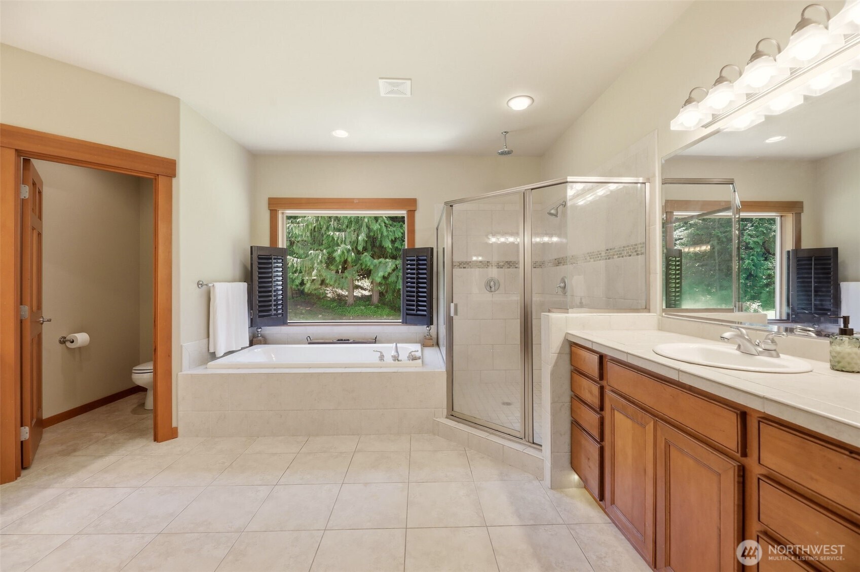 18421 25th Drive Property Photo 18