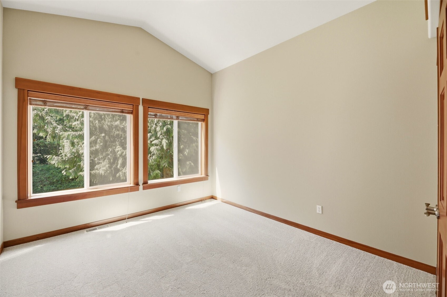 18421 25th Drive Property Photo 21