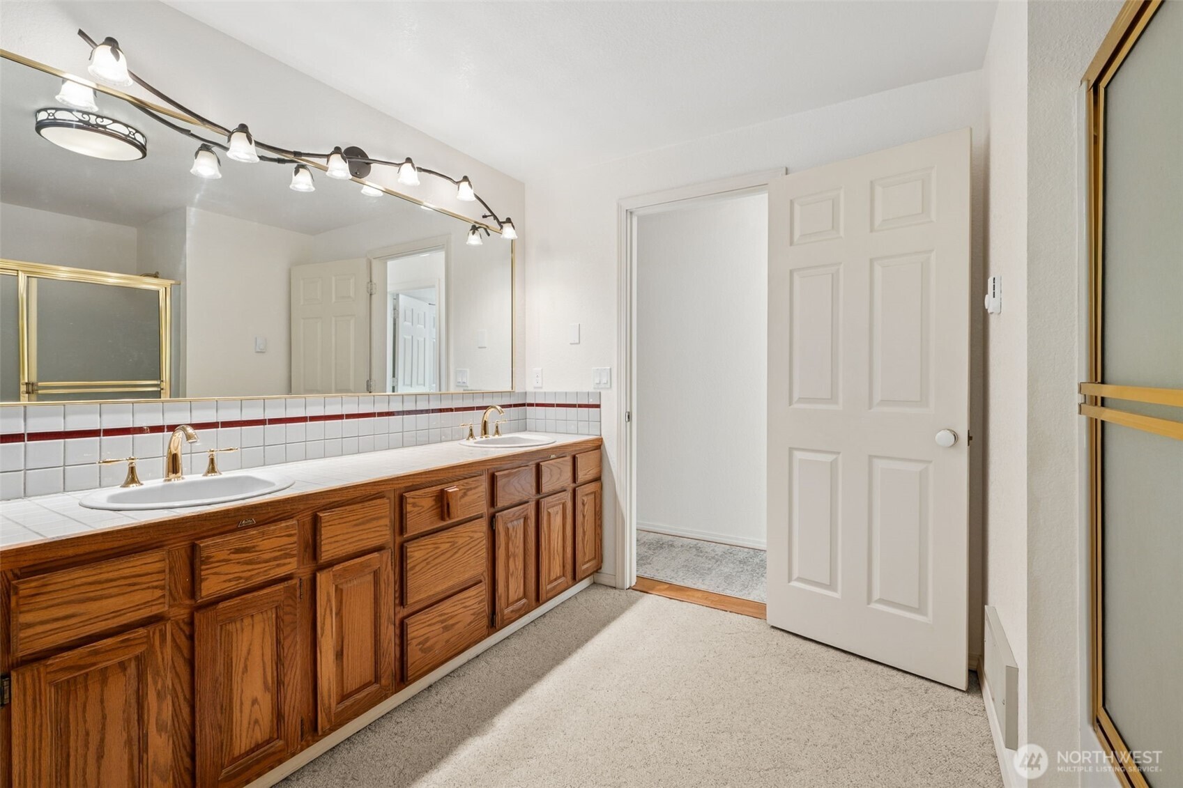 7626 Thrush Drive Property Photo 13