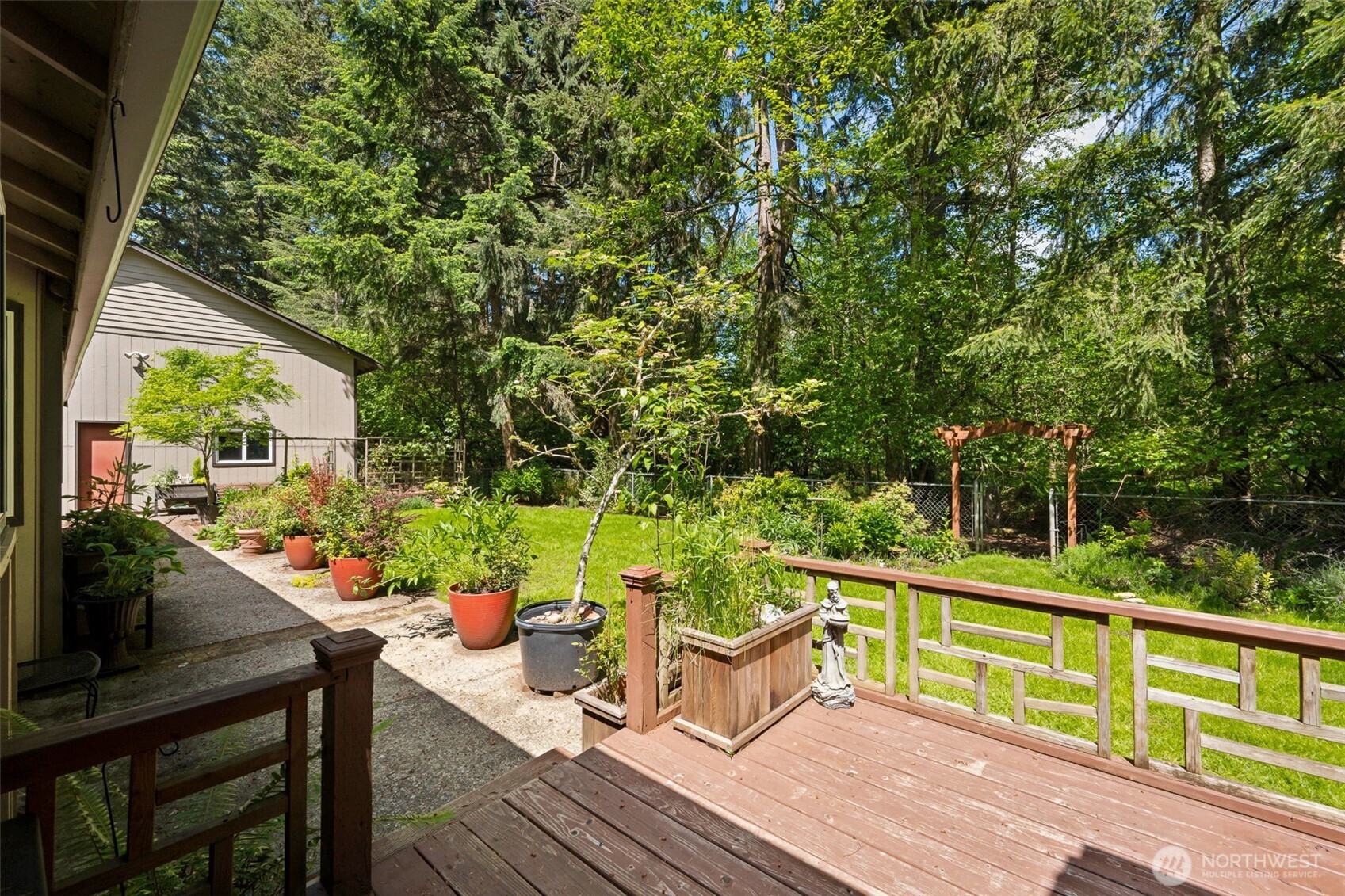 7626 Thrush Drive Property Photo 17
