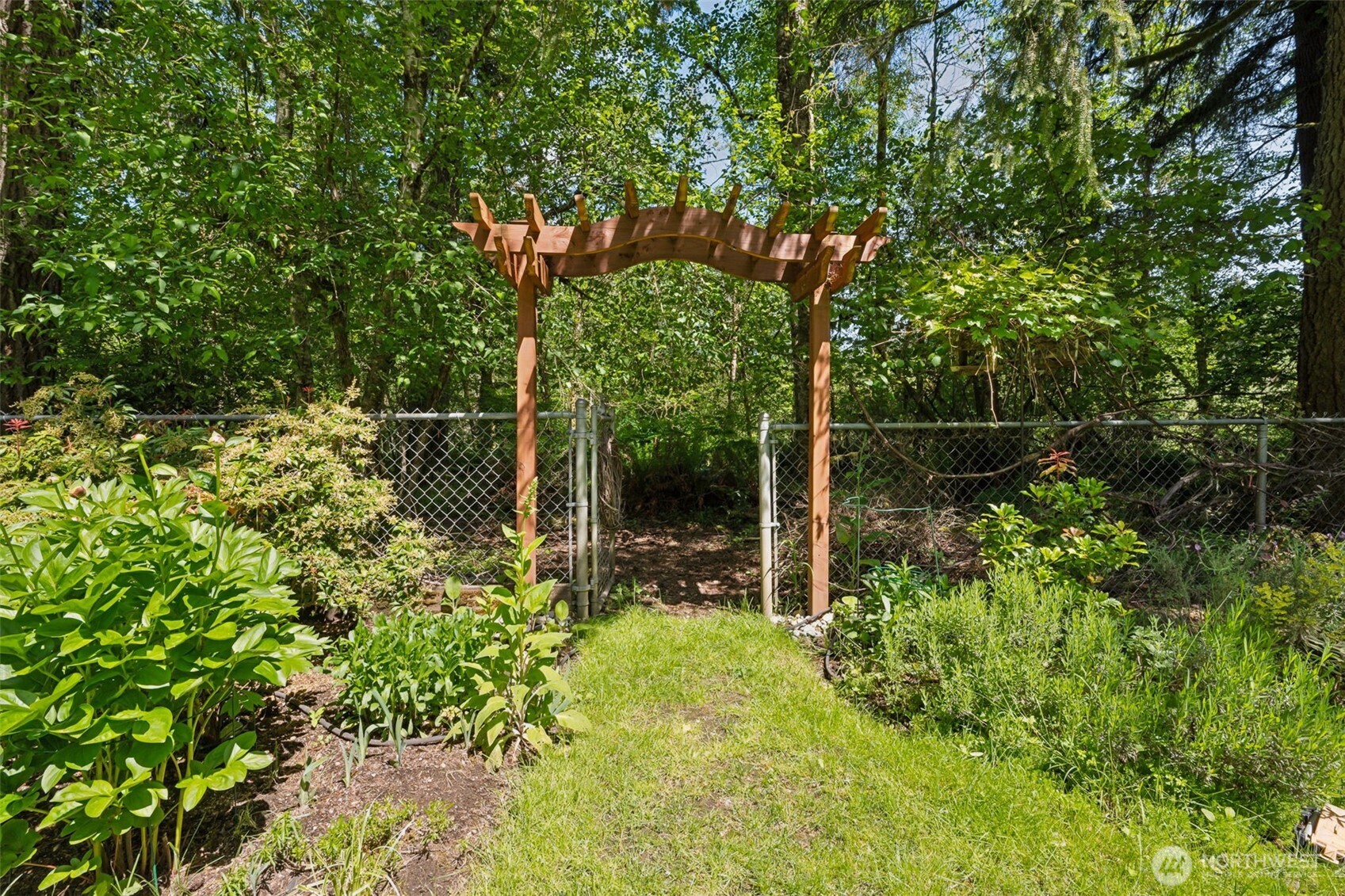 7626 Thrush Drive Property Photo 20