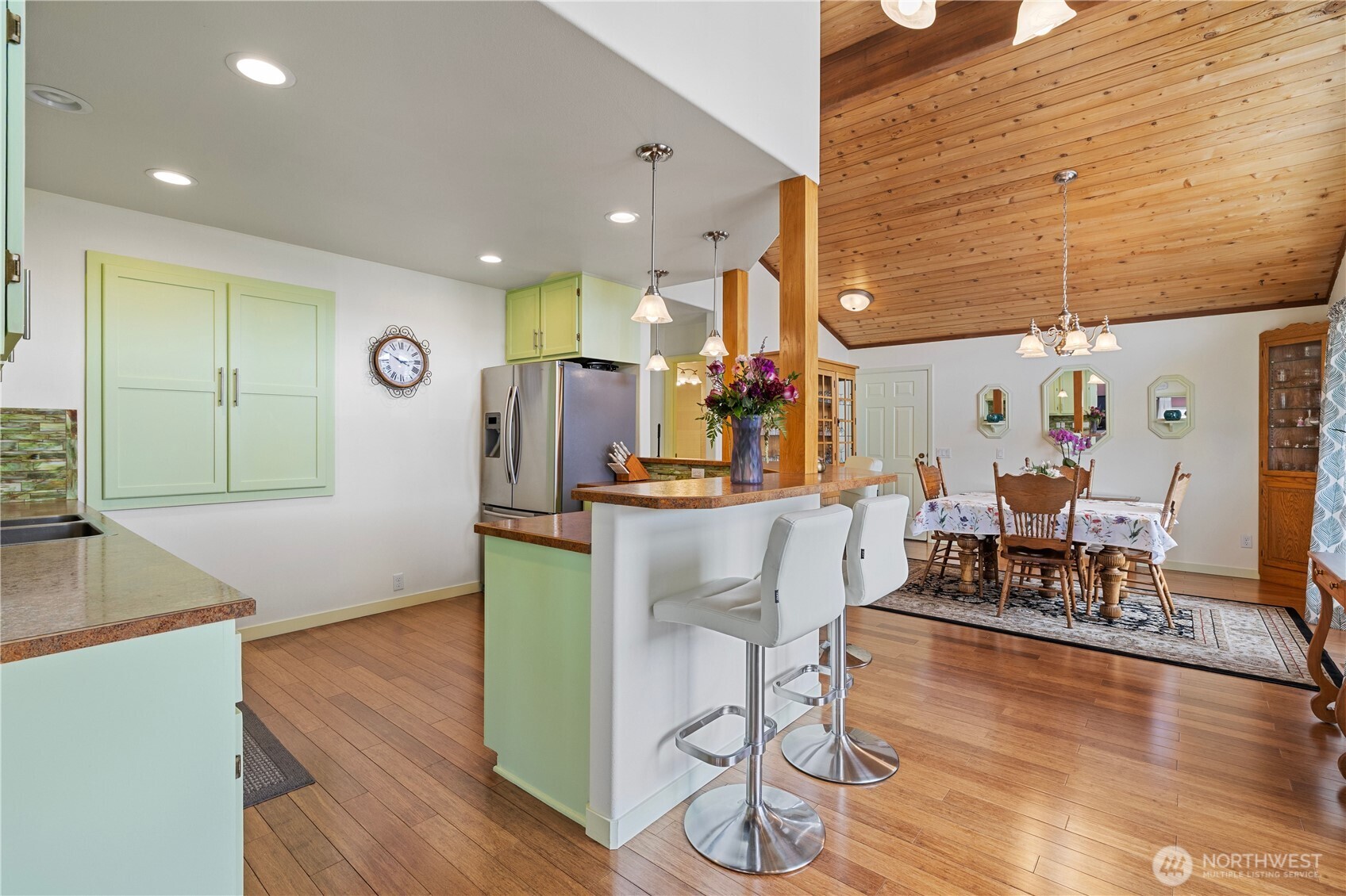 407 Summer Place Property Photo 14