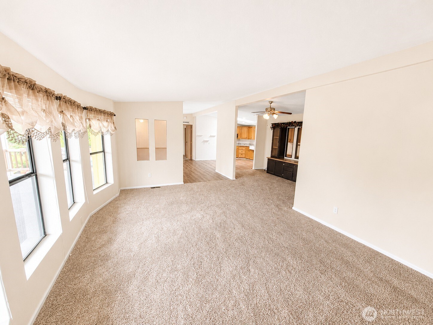 2500 S 370th Street 184 Property Photo 9
