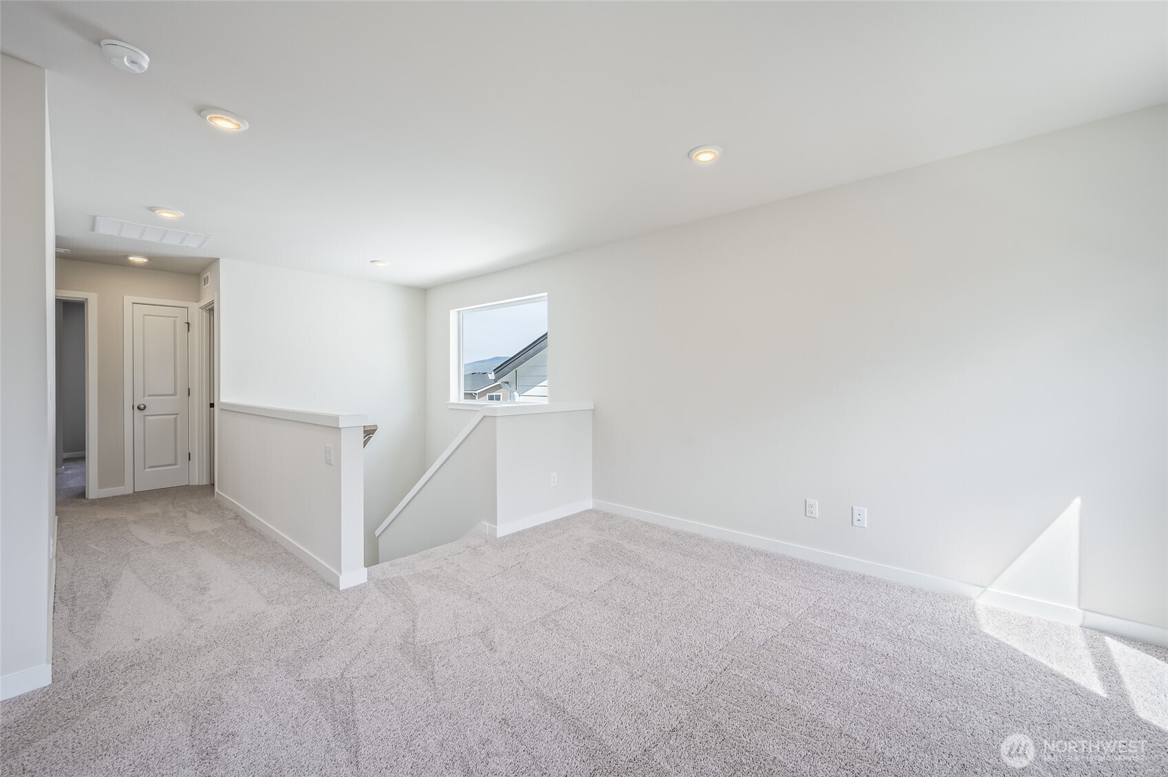 2114 Plumridge Court Property Photo 23