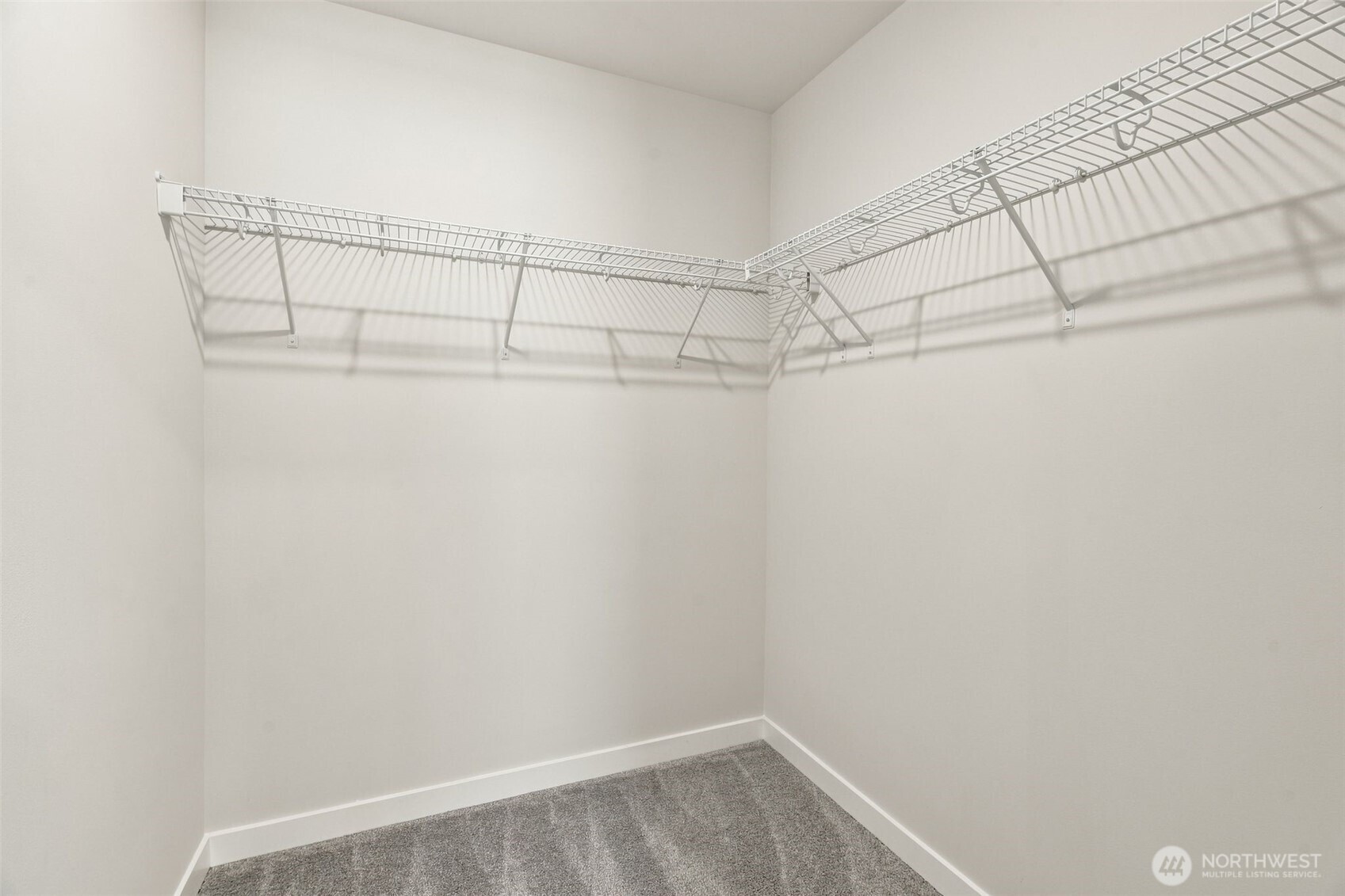 2114 Plumridge Court Property Photo 25