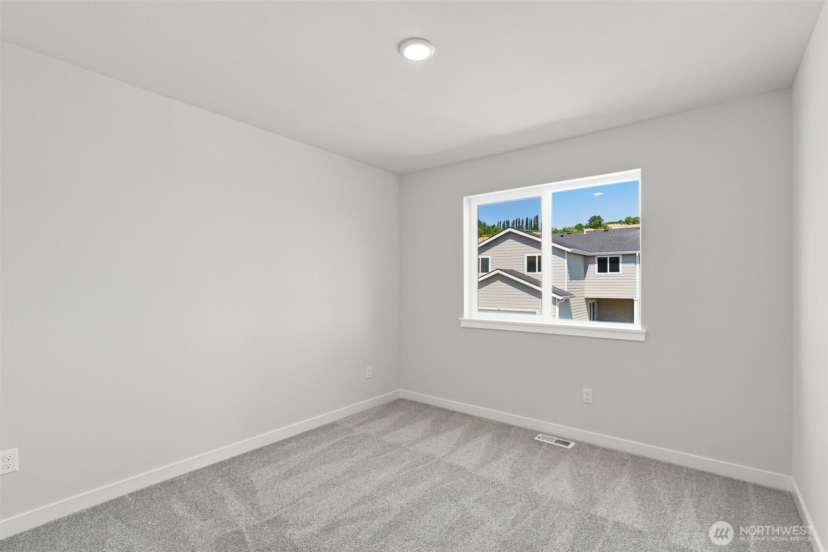 2114 Plumridge Court Property Photo 30