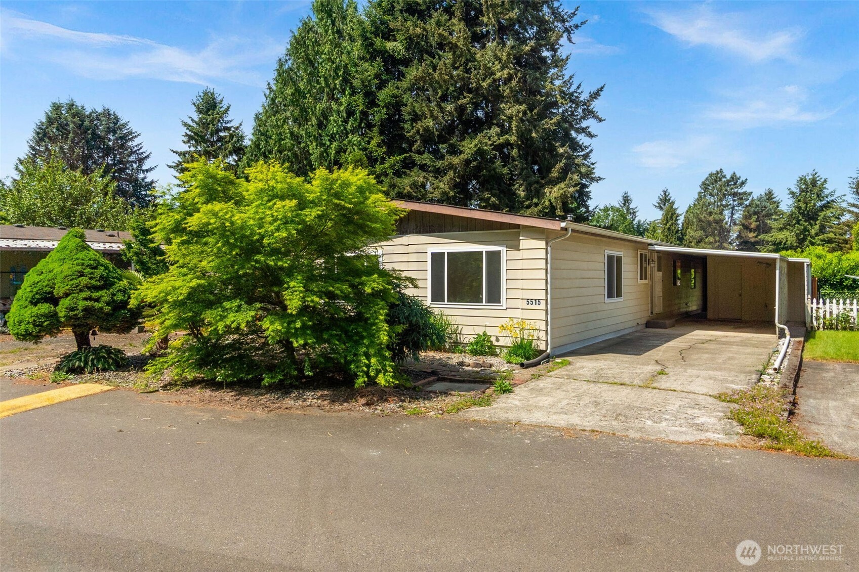 5515 Se Yakima Lane Property Photo 6