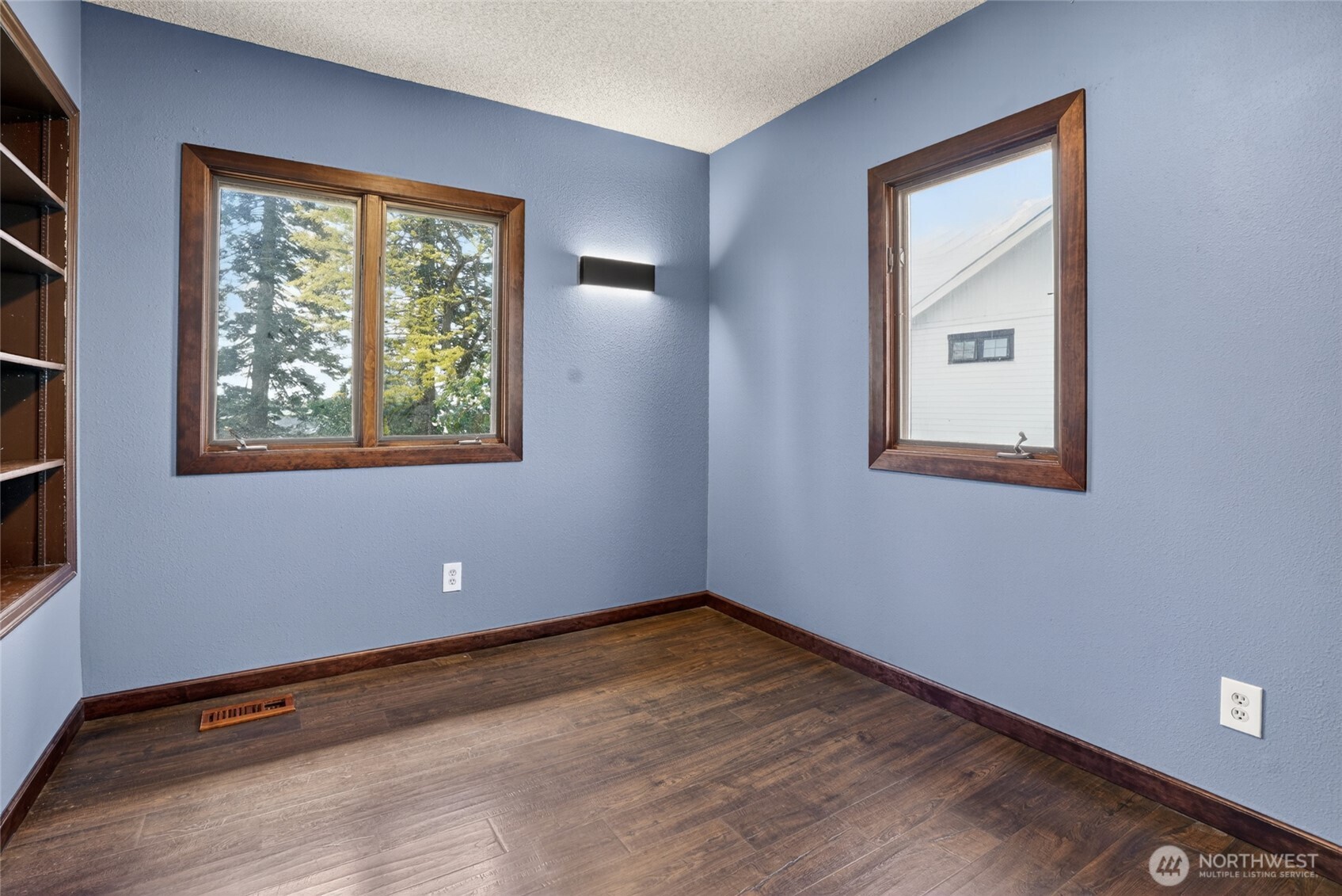 1789 Kok Road Property Photo 9