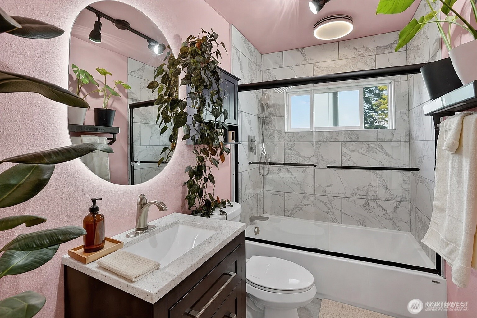1789 Kok Road Property Photo 12