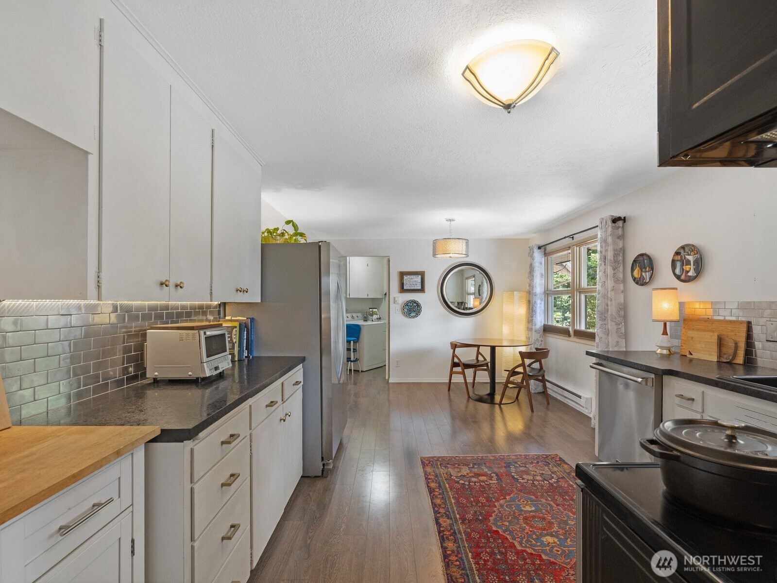 1202 Pine Avenue Property Photo 9