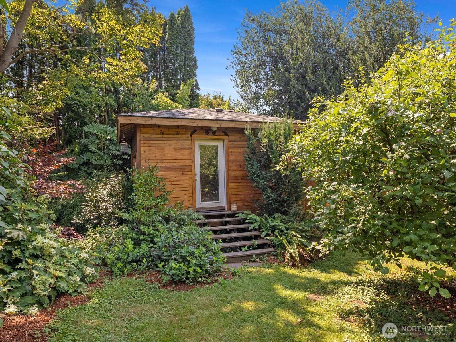 1202 Pine Avenue Property Photo 34