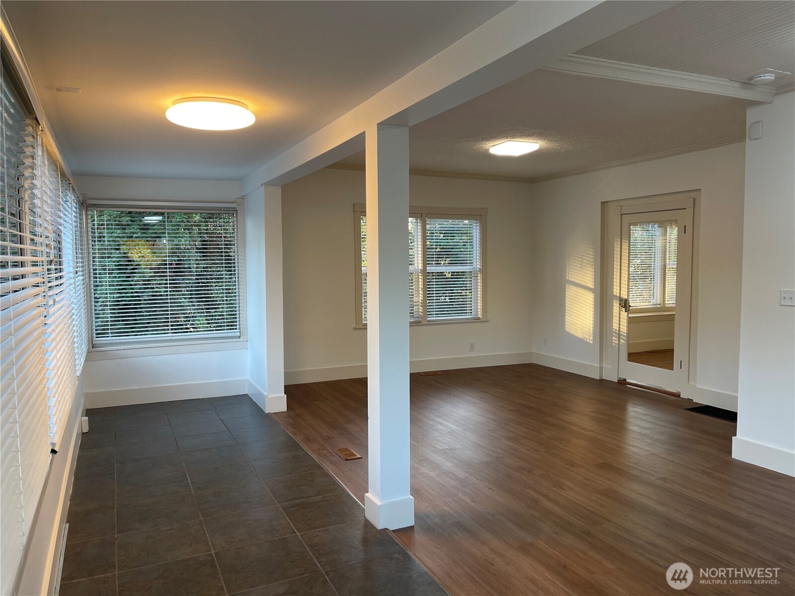 19589 Front Street Property Photo 6