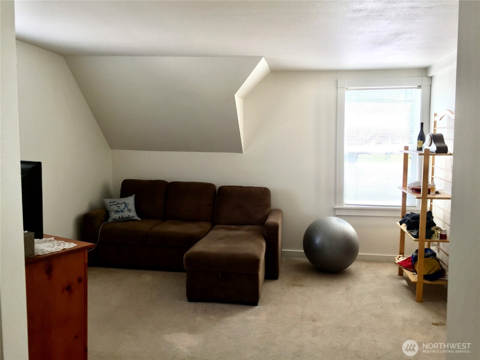 19589 Front Street Property Photo 12