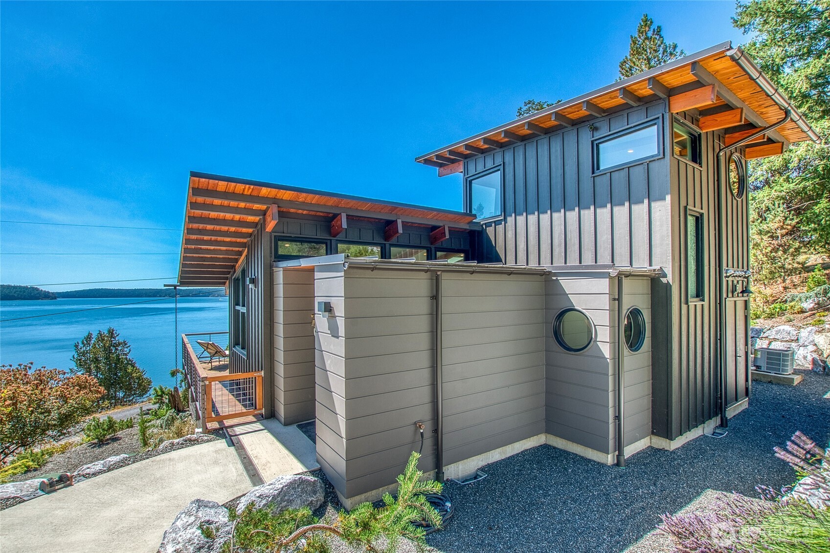 1022 Deer Harbor Road Property Photo 4