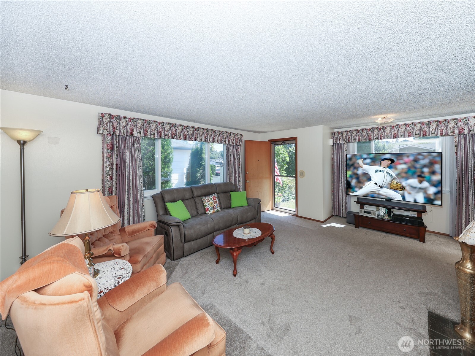 25033 20th Avenue Property Photo 7