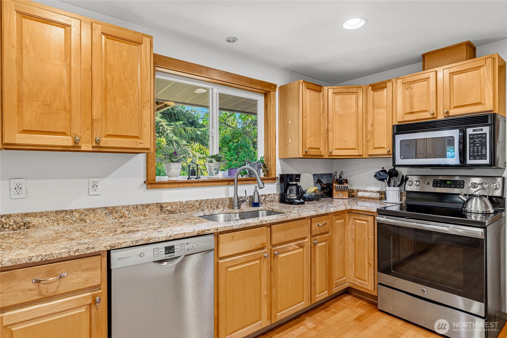 1812 74th Street Property Photo 16