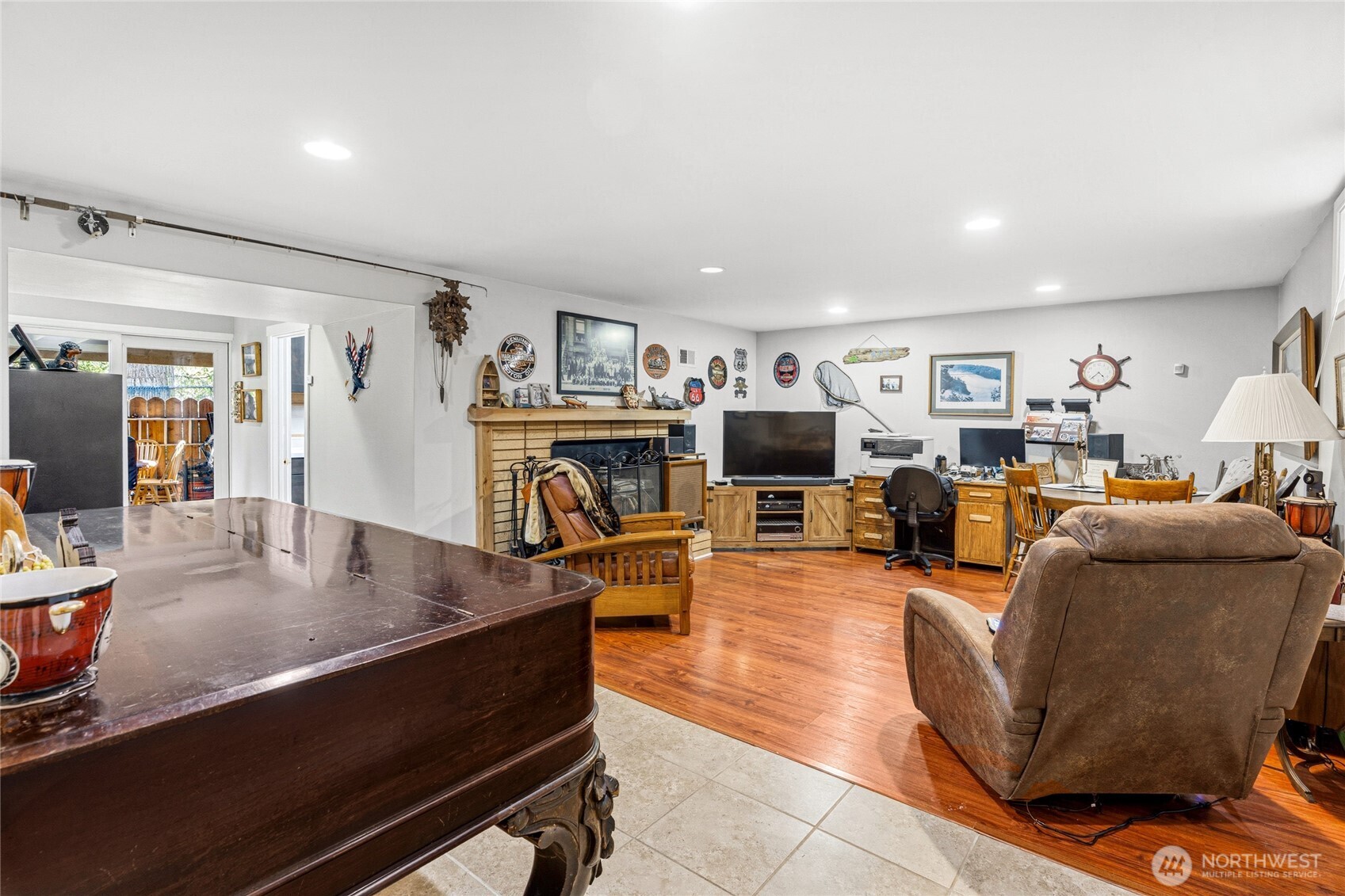1812 74th Street Property Photo 28