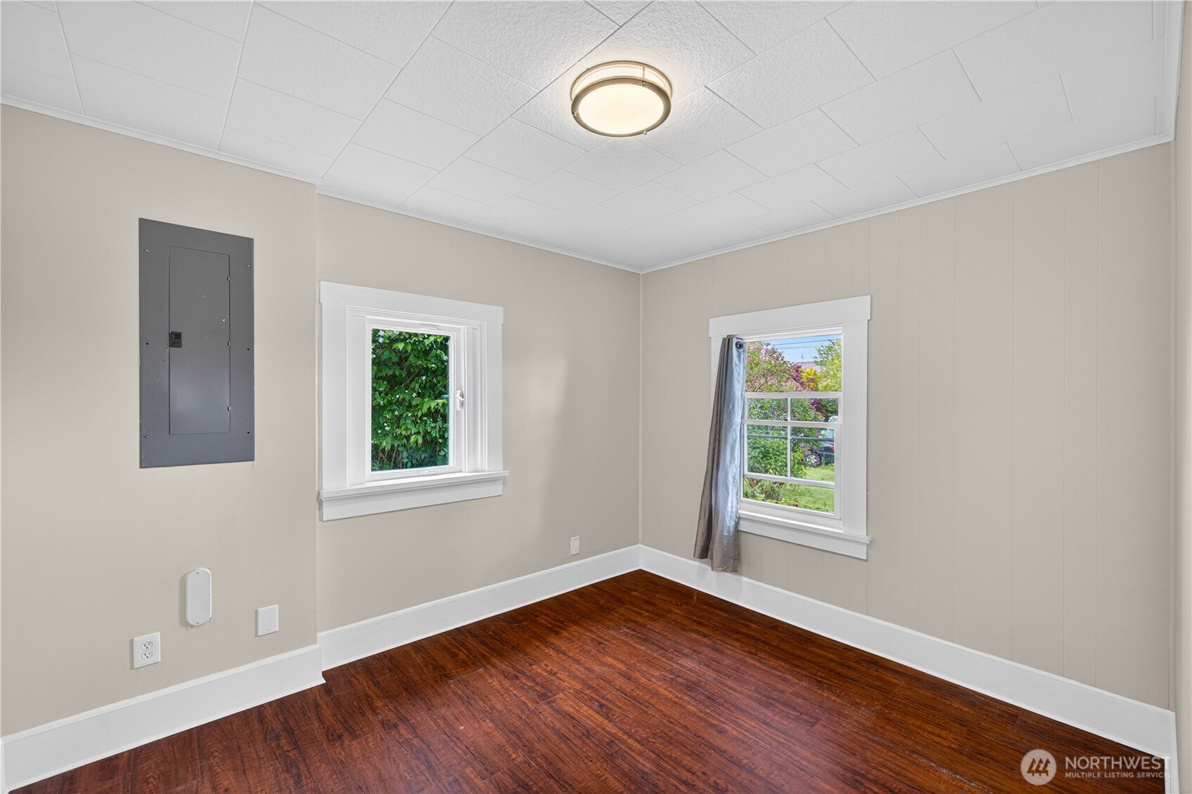 501 35th Street Property Photo 16