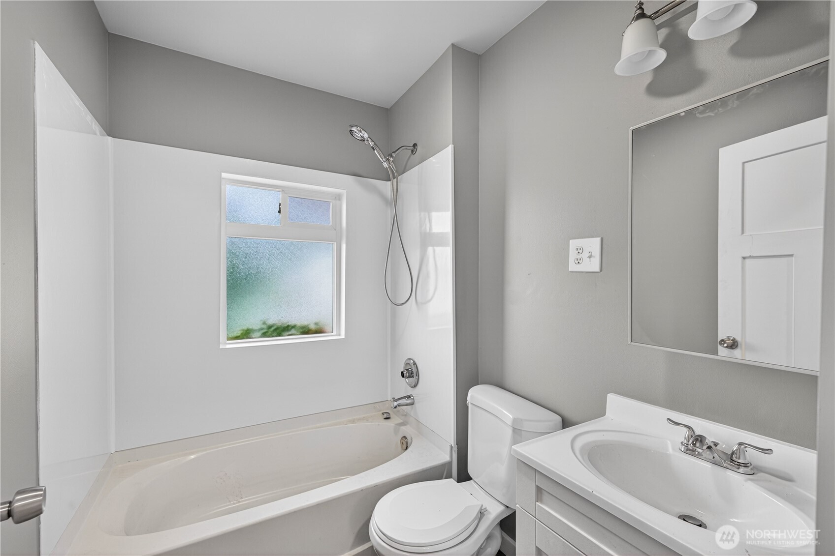 501 35th Street Property Photo 20