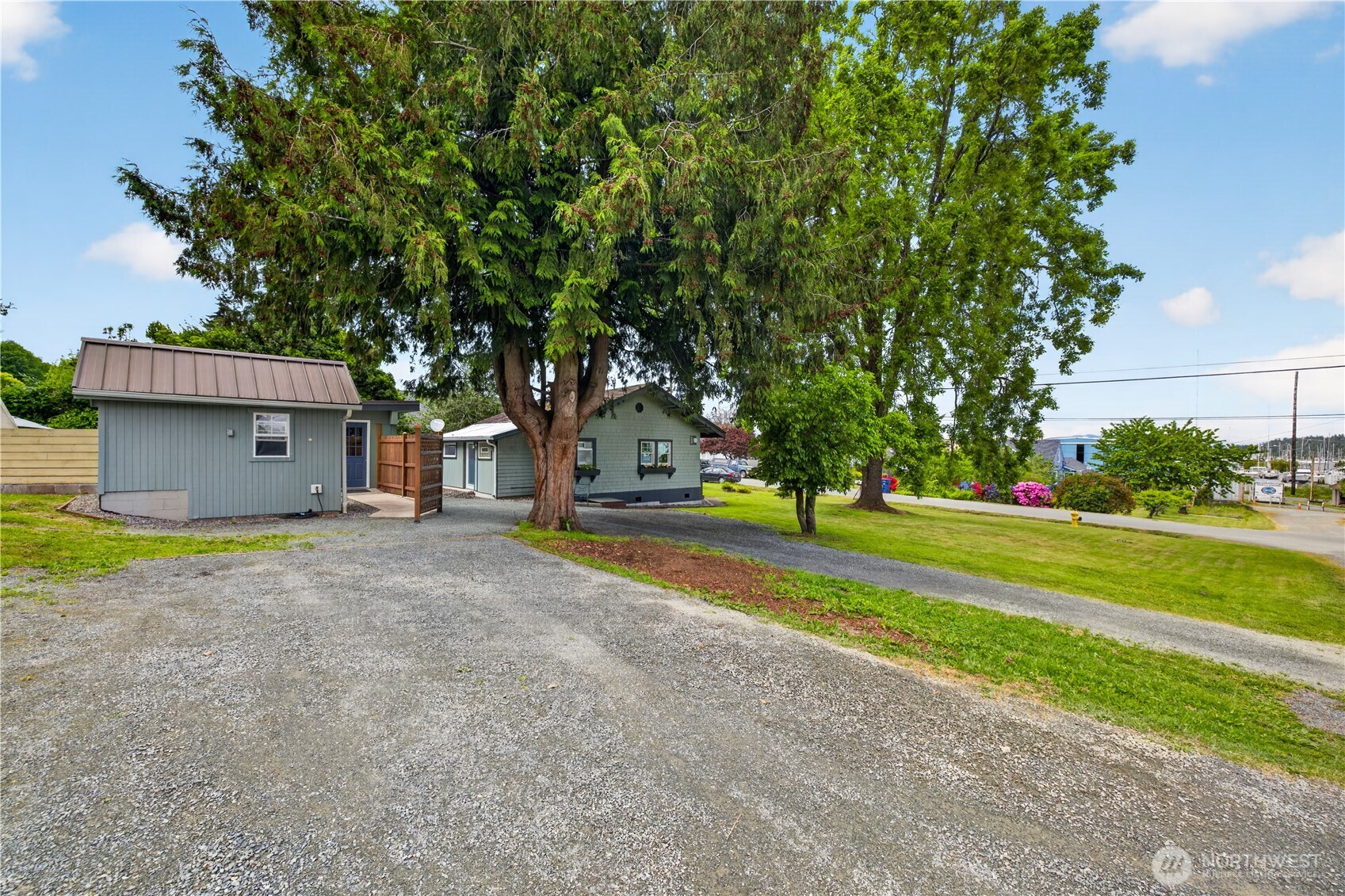 501 35th Street Property Photo 36