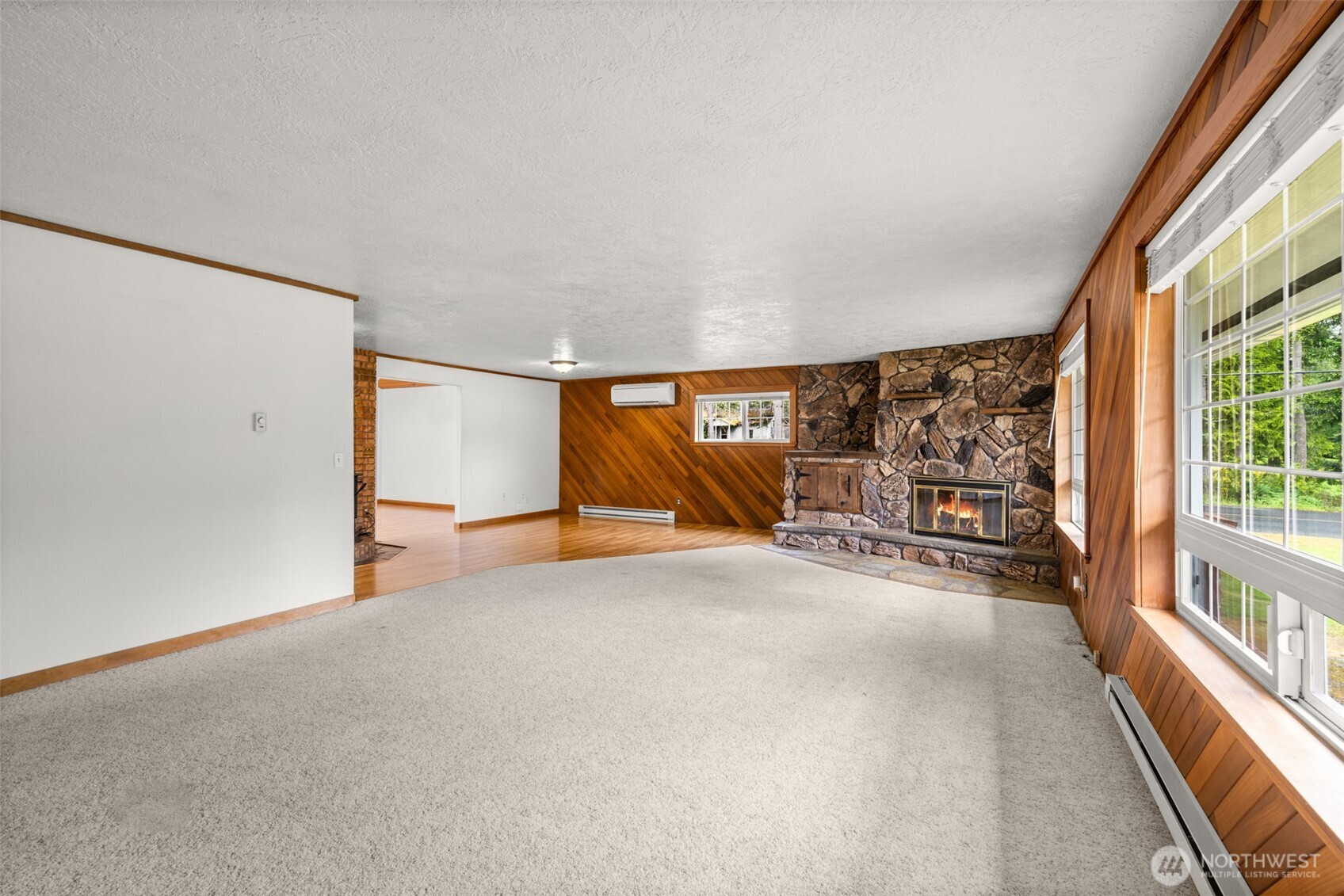 10 Whispering Firs Property Photo 5