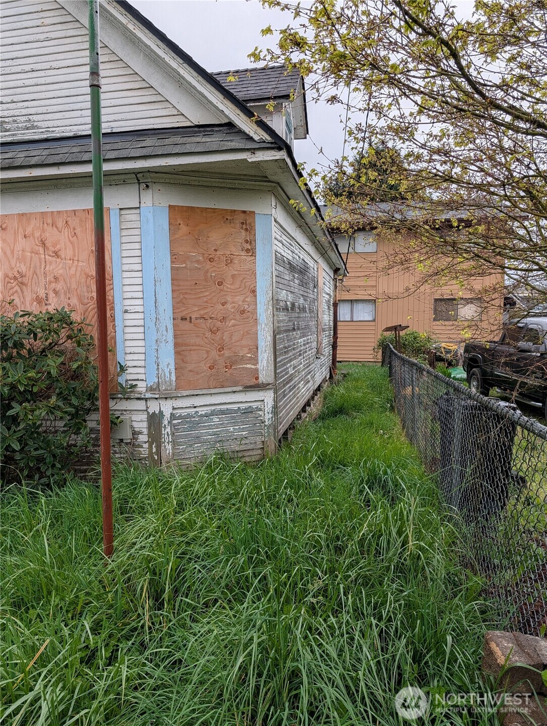 603 6th Street Property Photo 14