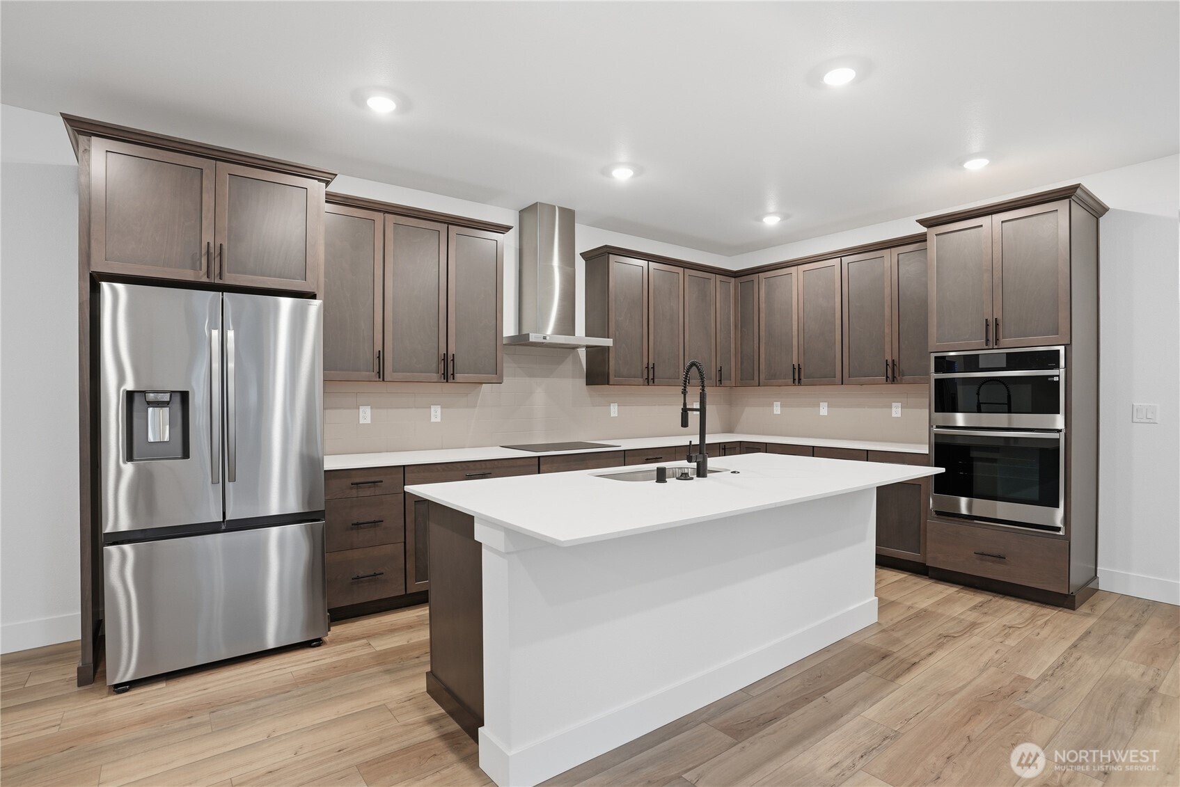 32106 Myrtle Avenue Property Photo 2