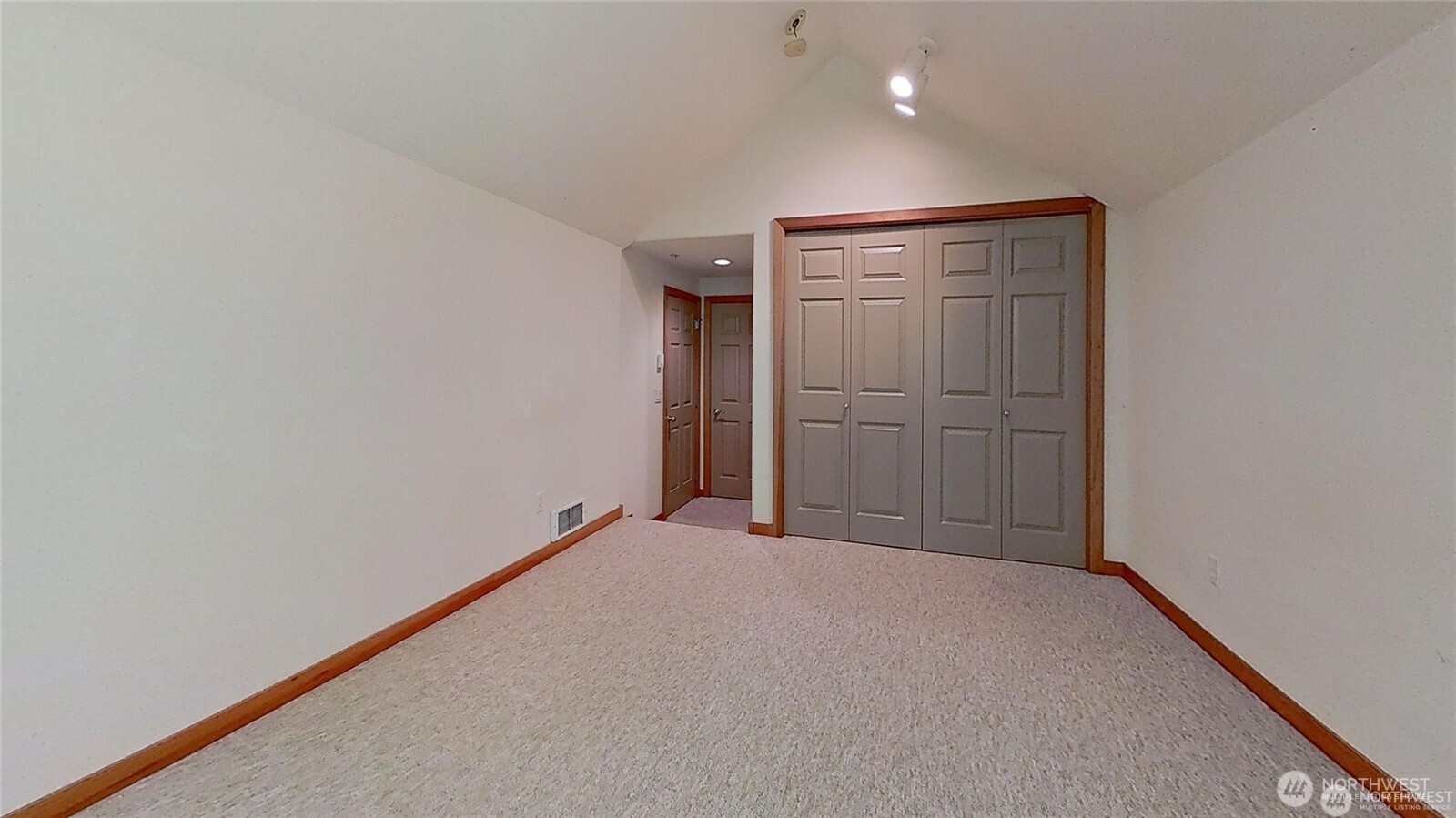 5438 Snow Goose Lane 106 Property Photo 5