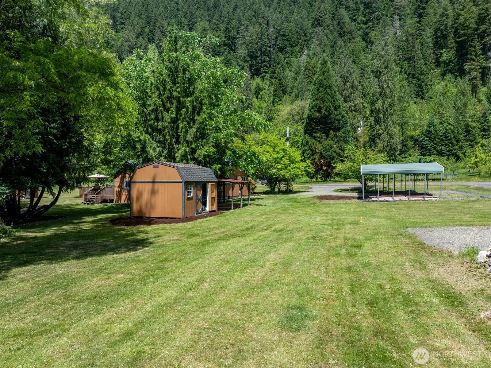 1364 Silverbrook Road Property Photo 15