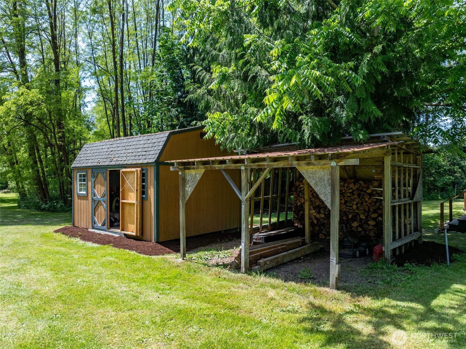 1364 Silverbrook Road Property Photo 16