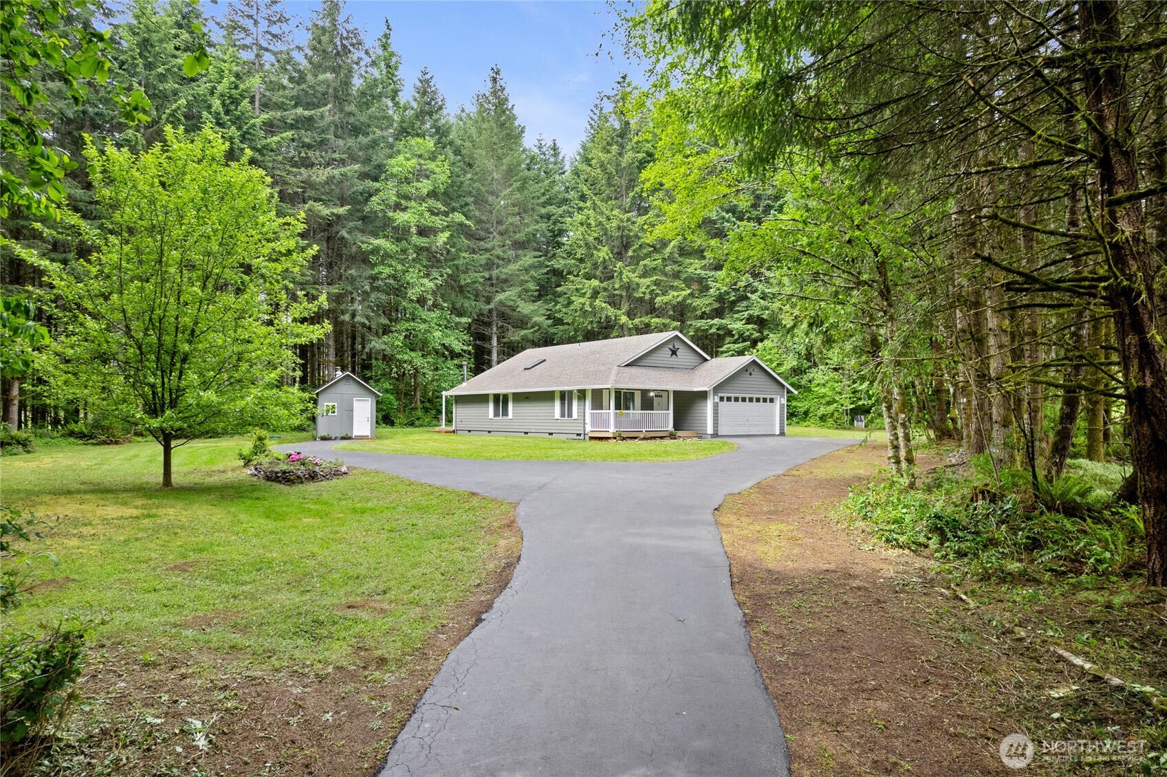 123 Lentz Rd Property Photo 3
