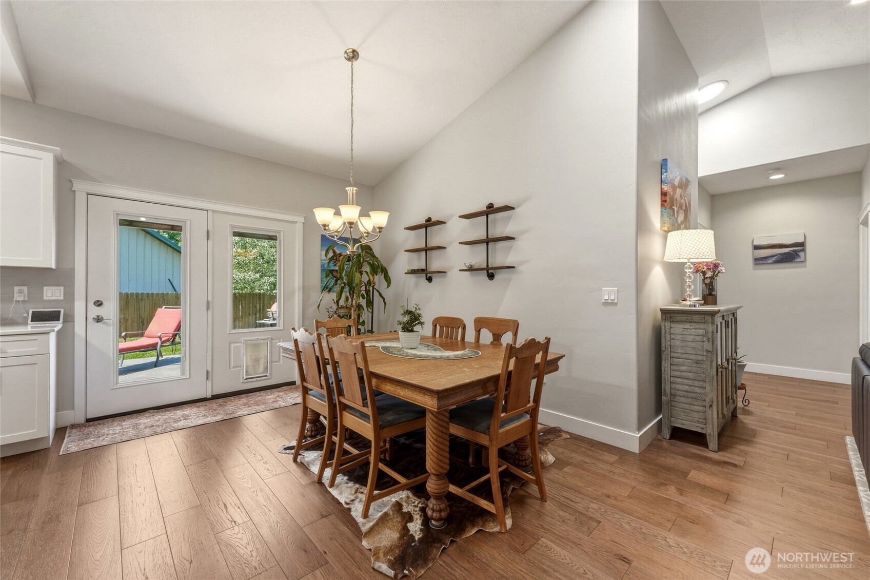 724 Juniper Street Property Photo 11