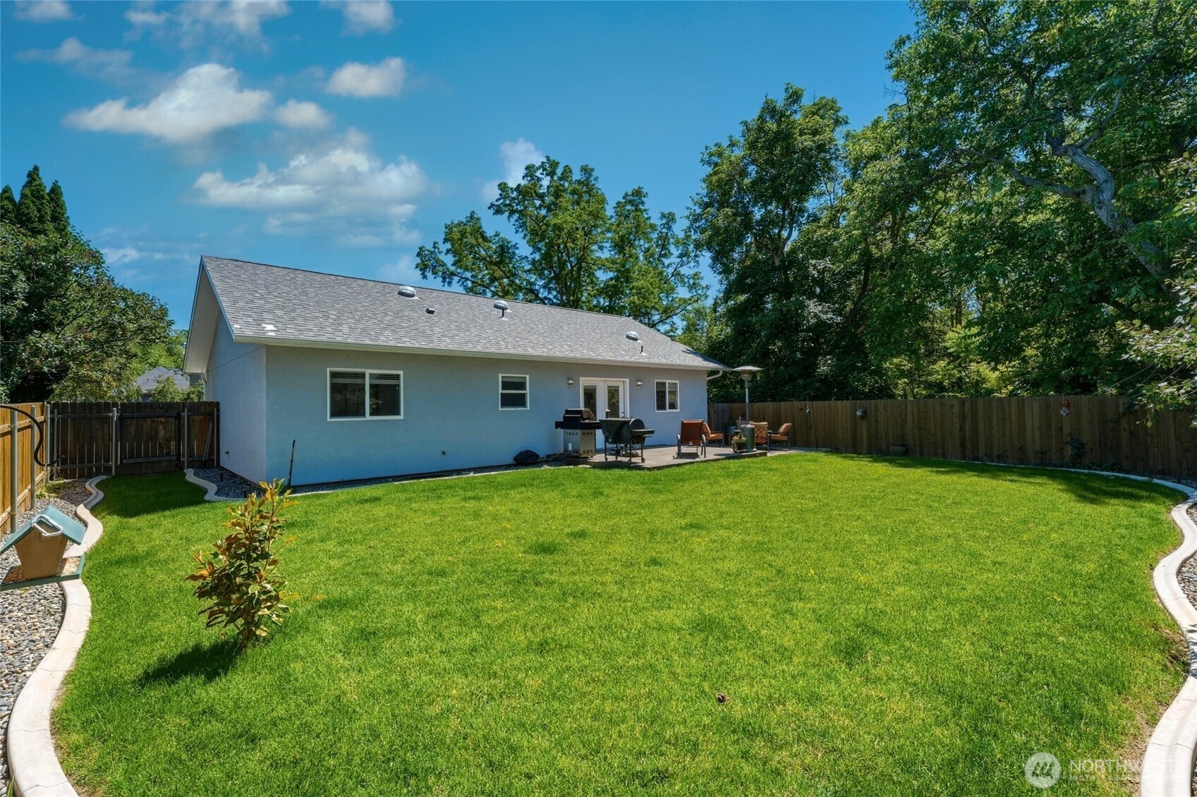 724 Juniper Street Property Photo 31