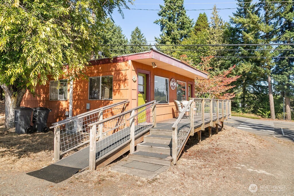 20379 Nw Cedar Lane Property Photo 4