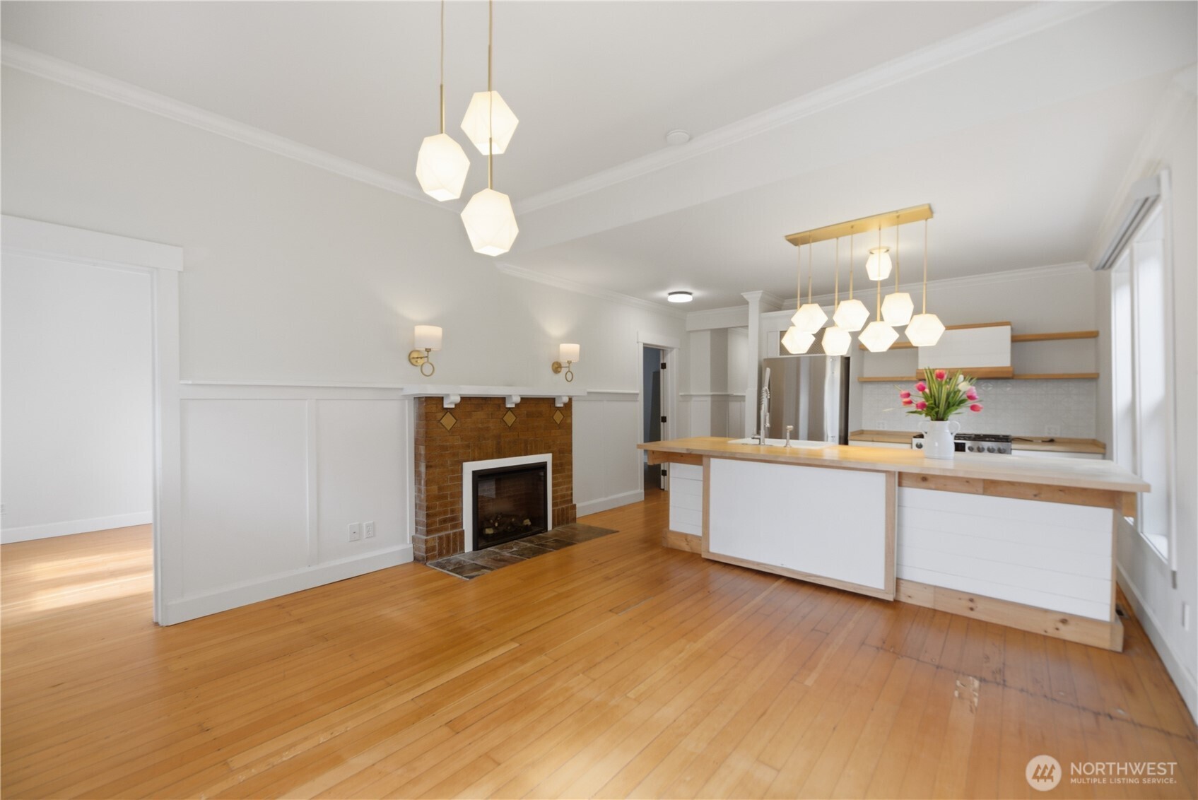 145 Park Avenue Property Photo 3